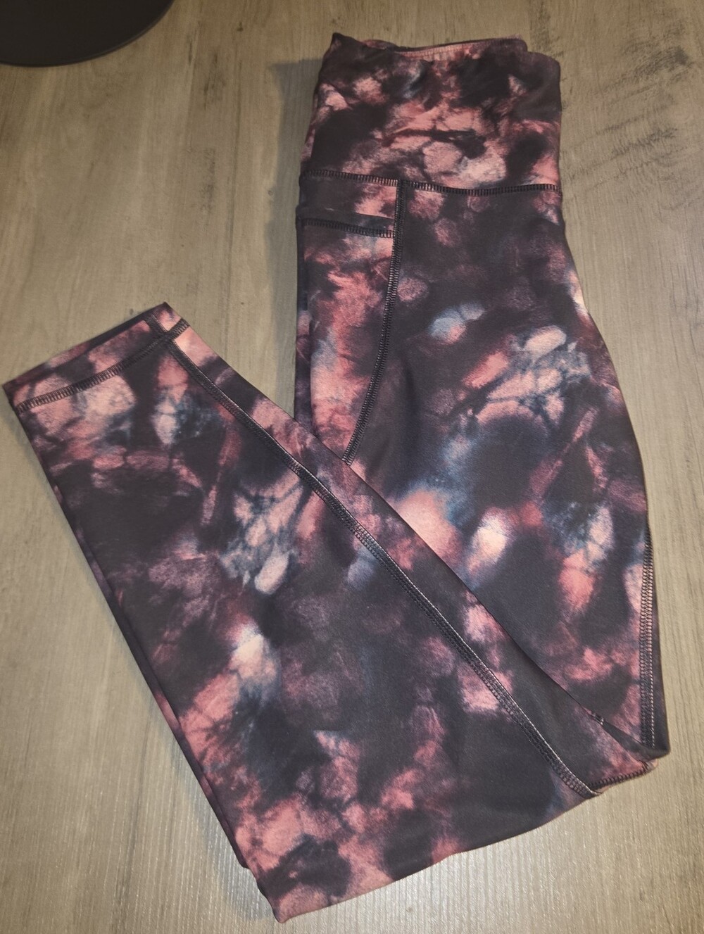 Old Navy Powersoft High-Rise Tie-Dye Leggings with Pockets Size M